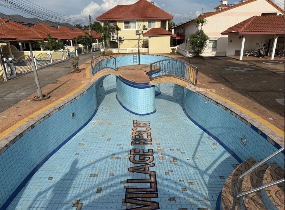 Norwegian retirees lodge complaint over Chon Buri housing project