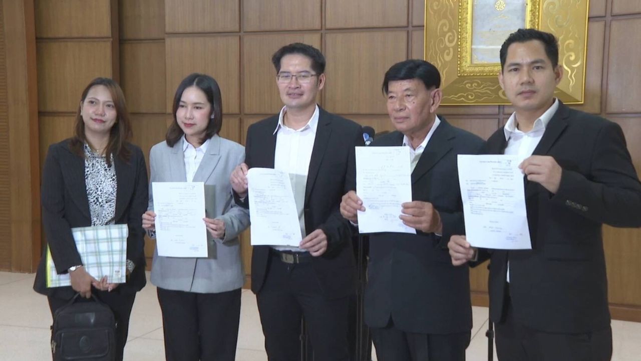 Mongkolkit pitches white-skin injections and flying cars for Bangkok