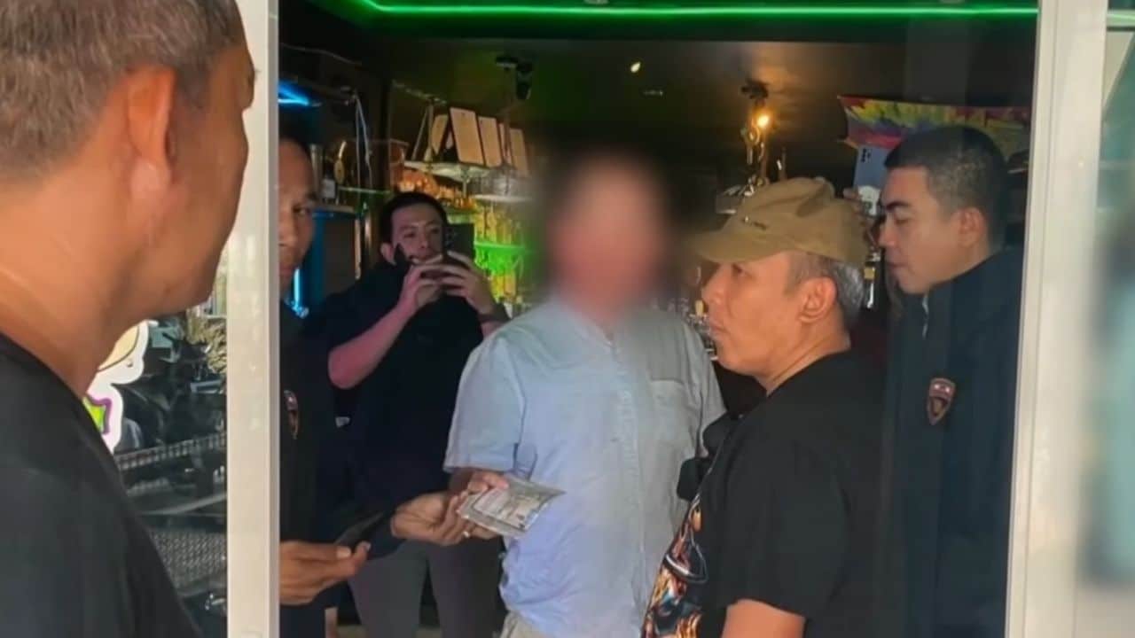 Irish man jailed for 218 months over forged passport offences