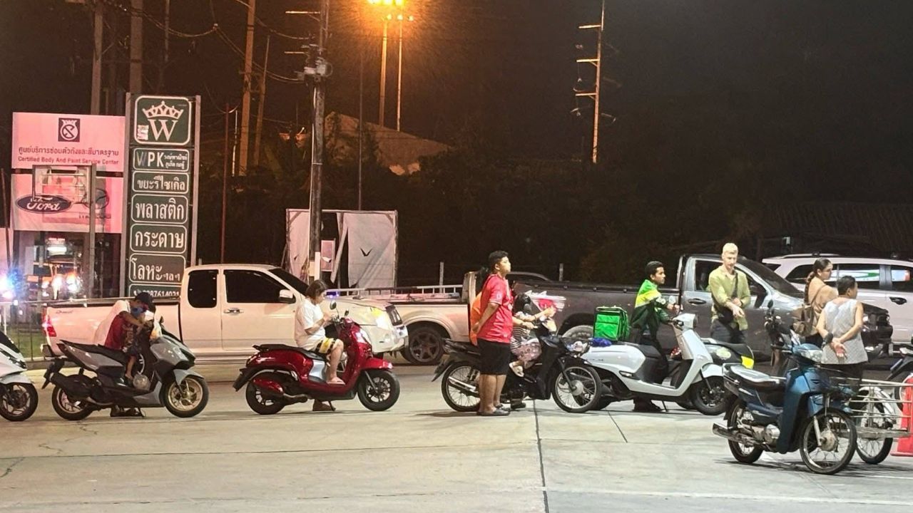 Phuket drivers rush to fill tanks as fears of a fuel price rise spread