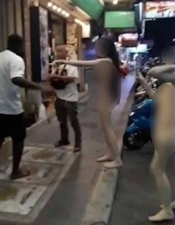 Naked transgender women chase Indian tourist on Pattaya beach