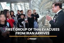 Foreign minister welcomes first group of Thai evacuees from Iran | Thaiger
