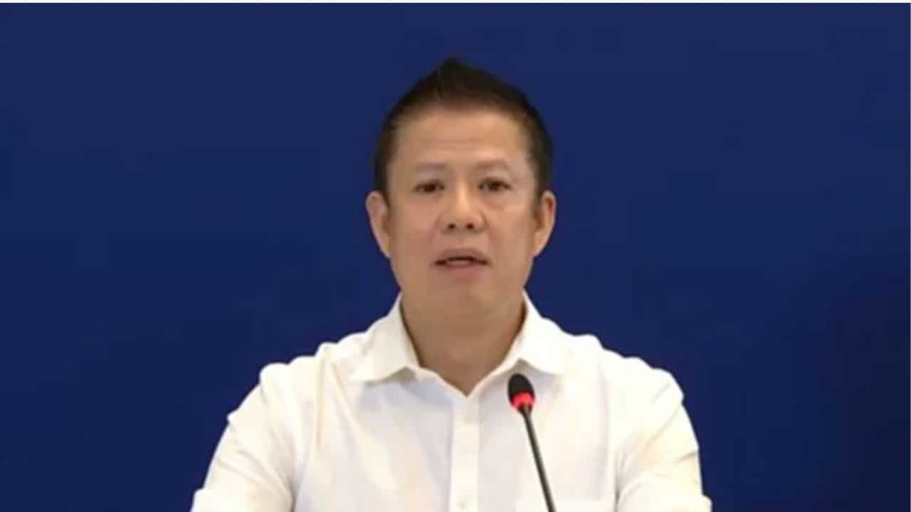 Energy chief apologises for petrol station delays, says fuel sufficient