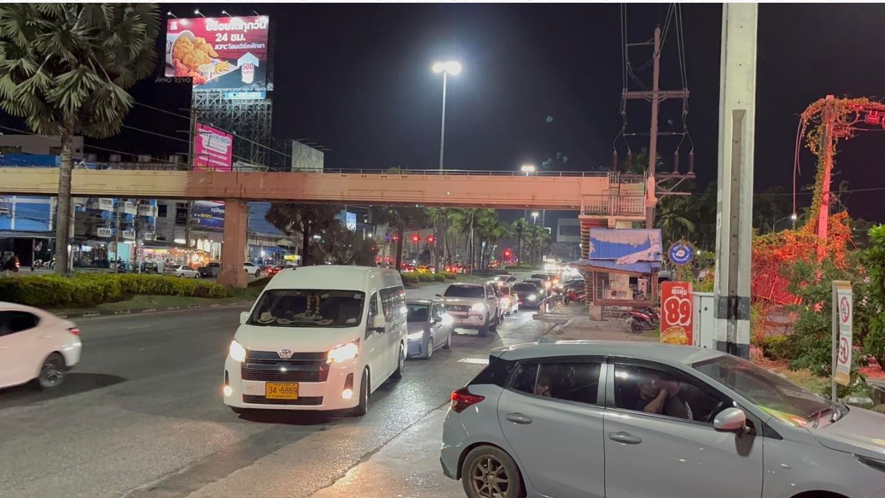 Long queues form at Pattaya stations as fuel price hike takes effect
