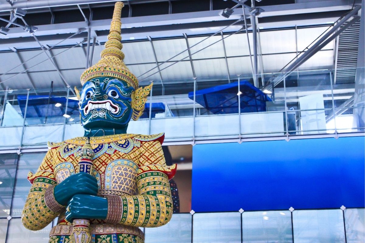 A Thai giant statue at Suvarnabhumi Airport
