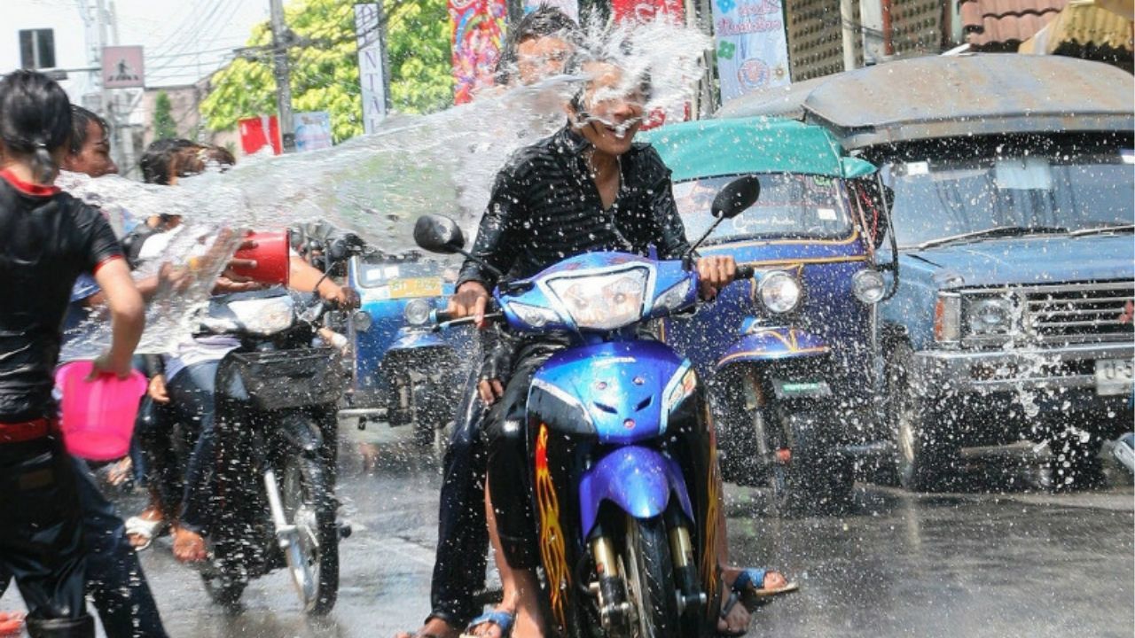 Thailand or Cambodia for Songkran 2026: Which festival fits your travel style? | News by Thaiger