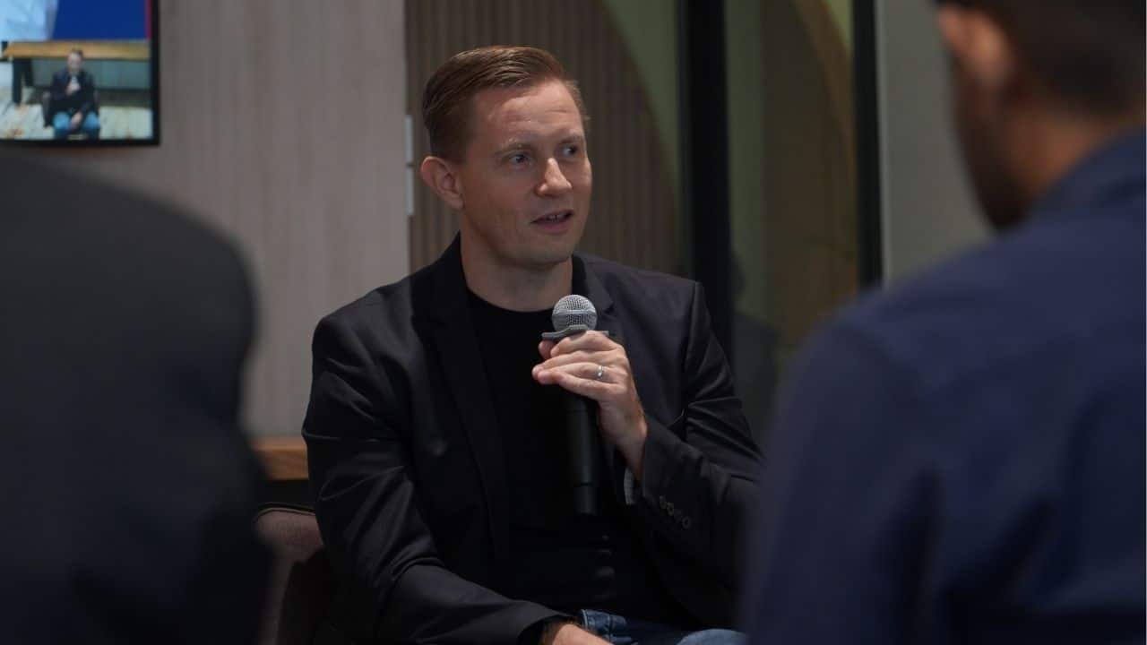 Andrew Smith, Senior Vice President of Supply, shares insights on Asia's travel trends affecting Agoda's B2B strategy.