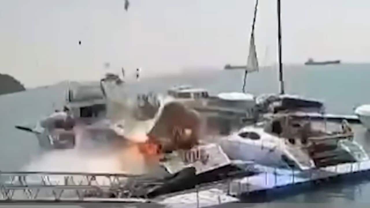 Phuket speedboat fire