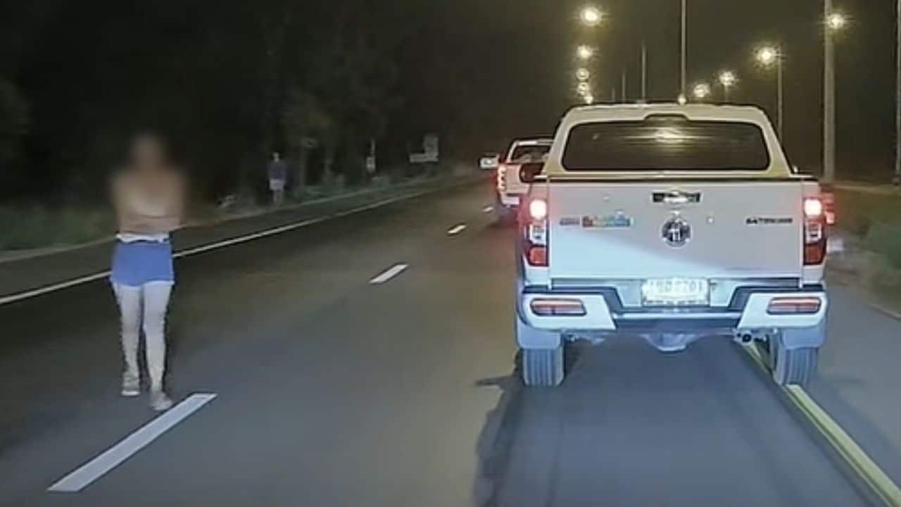 Thai woman criticised for midnight road walk