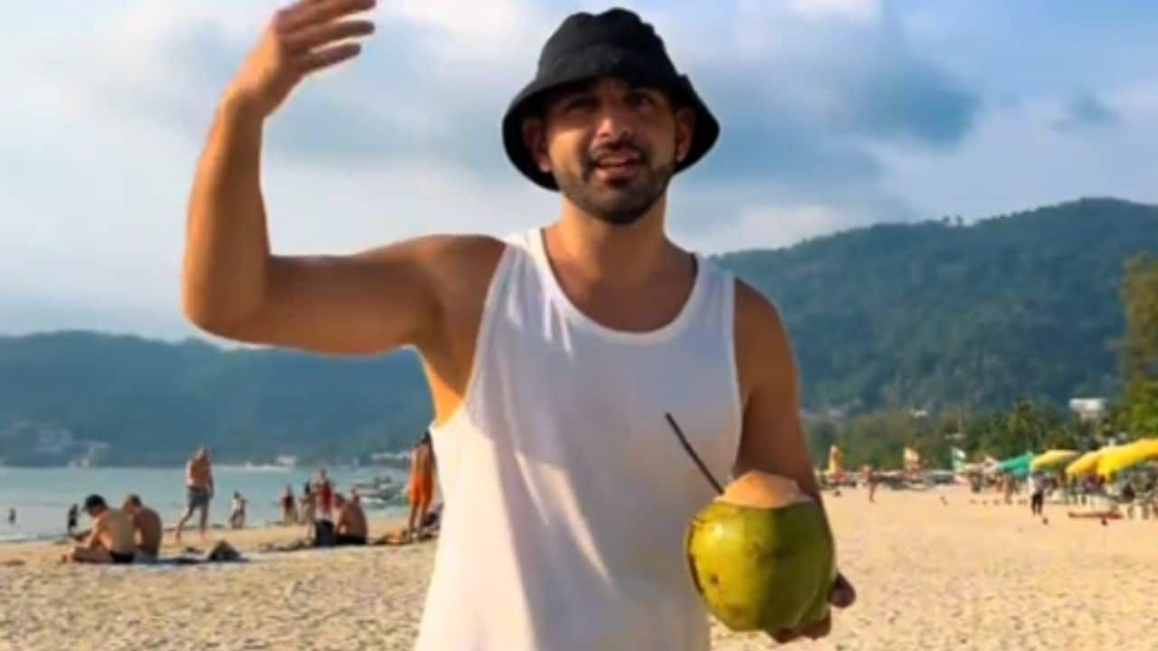 Foreign TikToker complains coconut price in Phuket