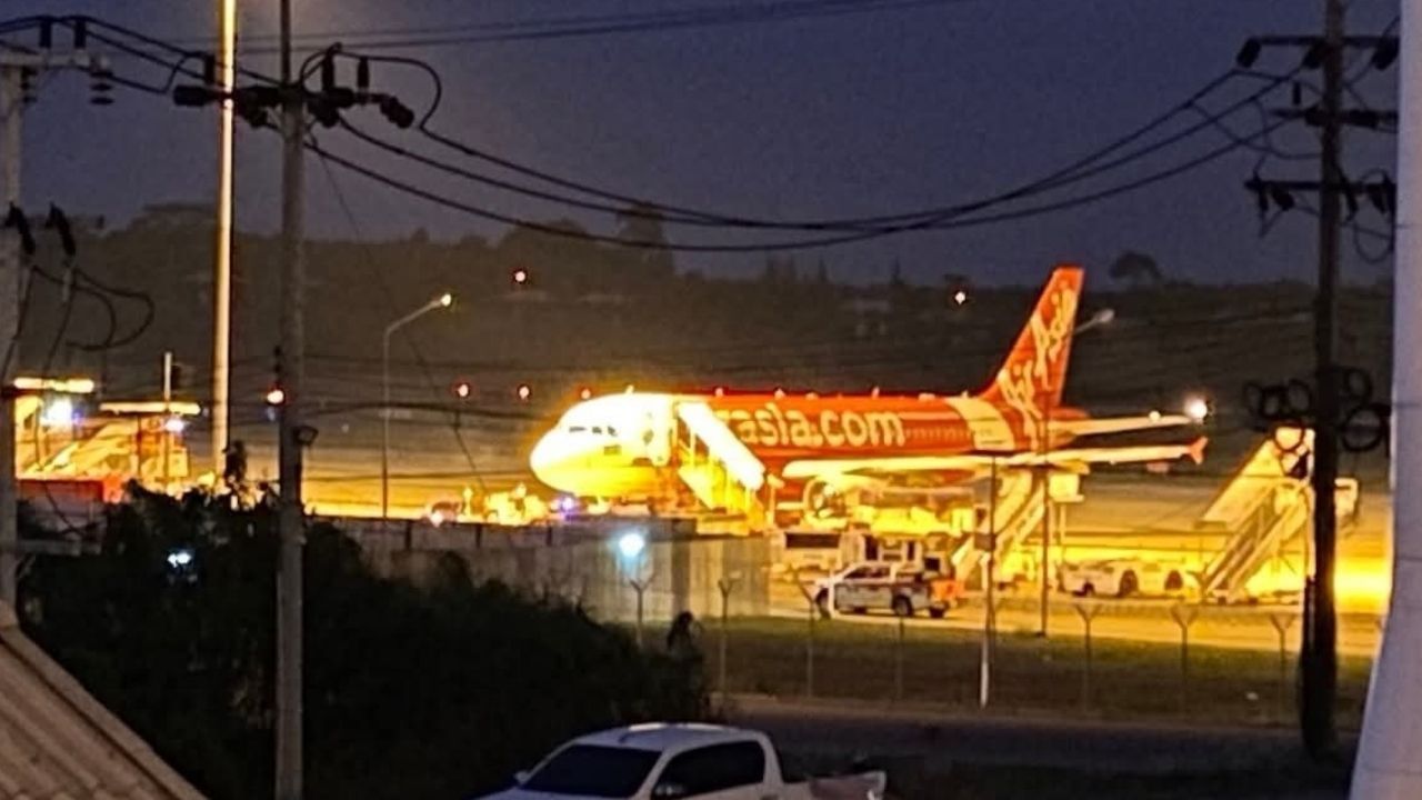 Flight delay after bomb joke