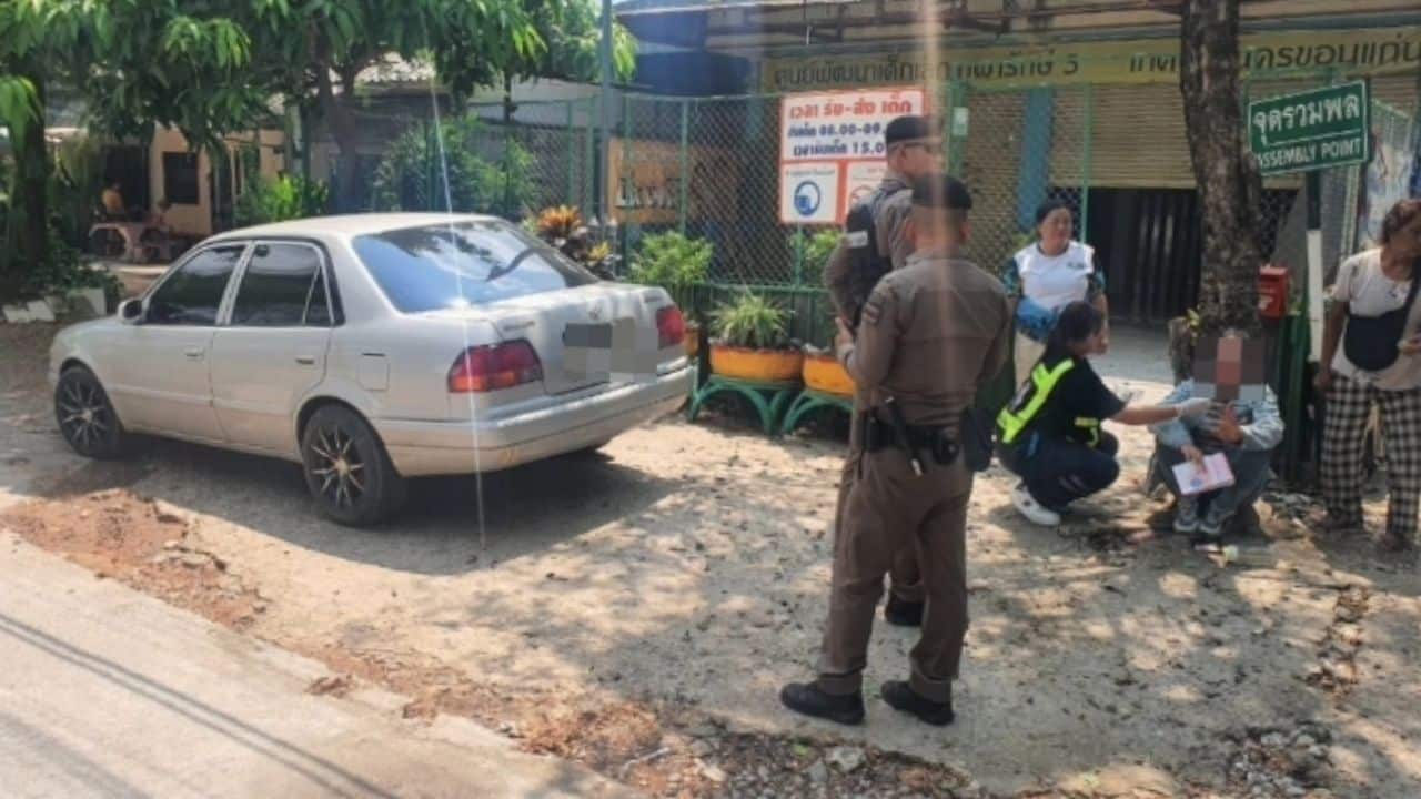 Thai girl dies in car after mother's promised trip