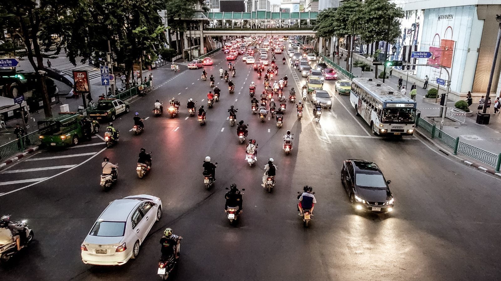 Summer storm warning for upper Thailand from April 17-20 | News by Thaiger