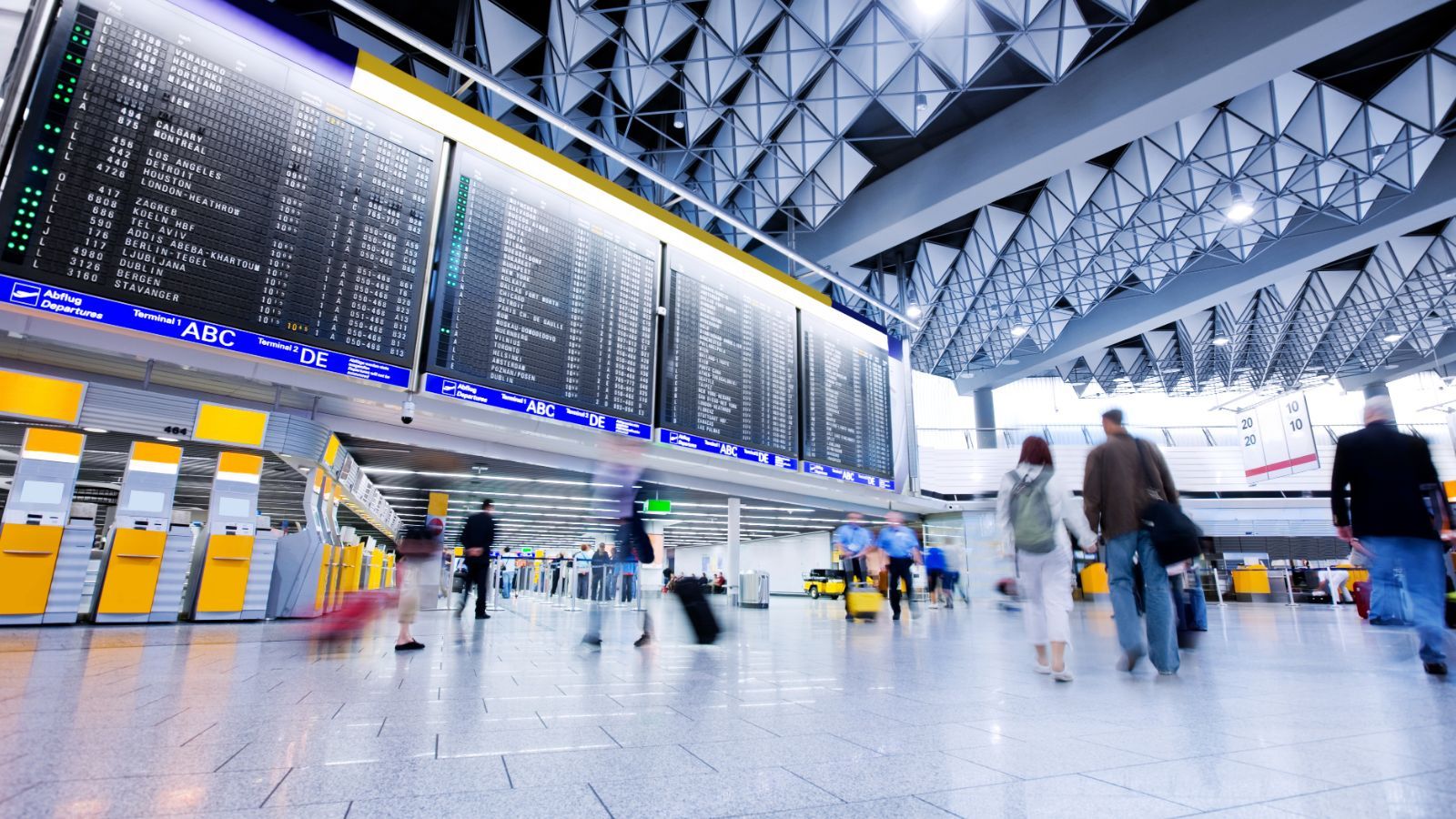 Thai flight cuts lead to 10% drop in outbound travel | News by Thaiger