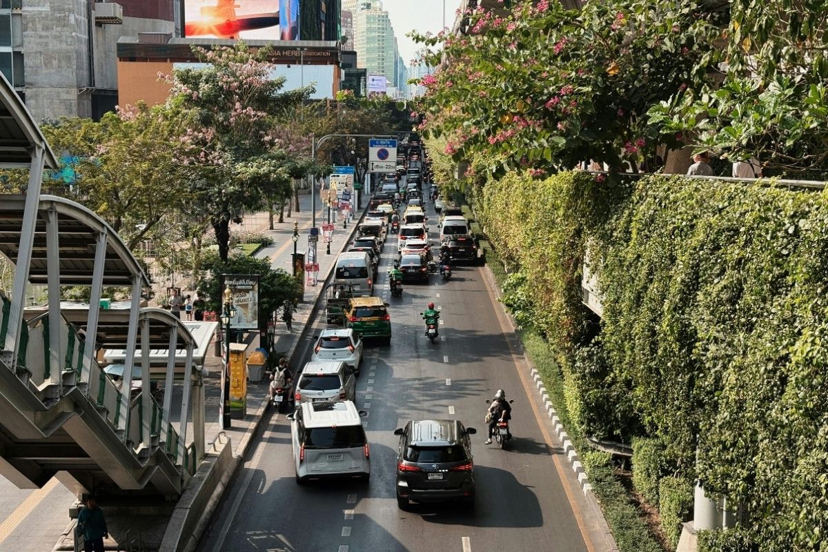 Sukhumvit, a stretch of road in centre bangkok where foreigners often look for condos