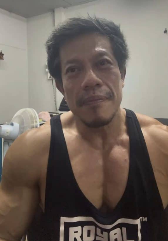 A Thai bodybuilder sues an unremorseful cyberbully for harassing his disabled daughter. The trauma forced her to suspend university for psychiatric rehab.