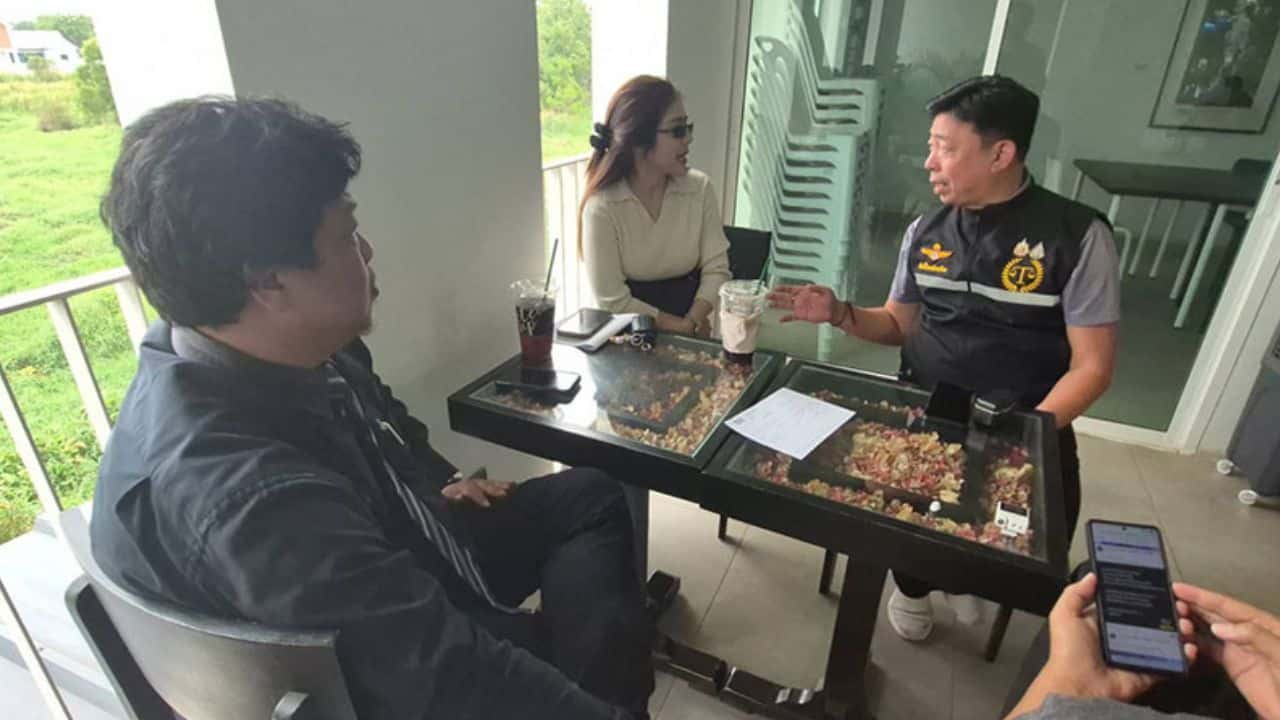 A woman is seeking compensation after she said a male technician entered an Udon Thani hotel gym bathroom while she was wrapped in a towel.