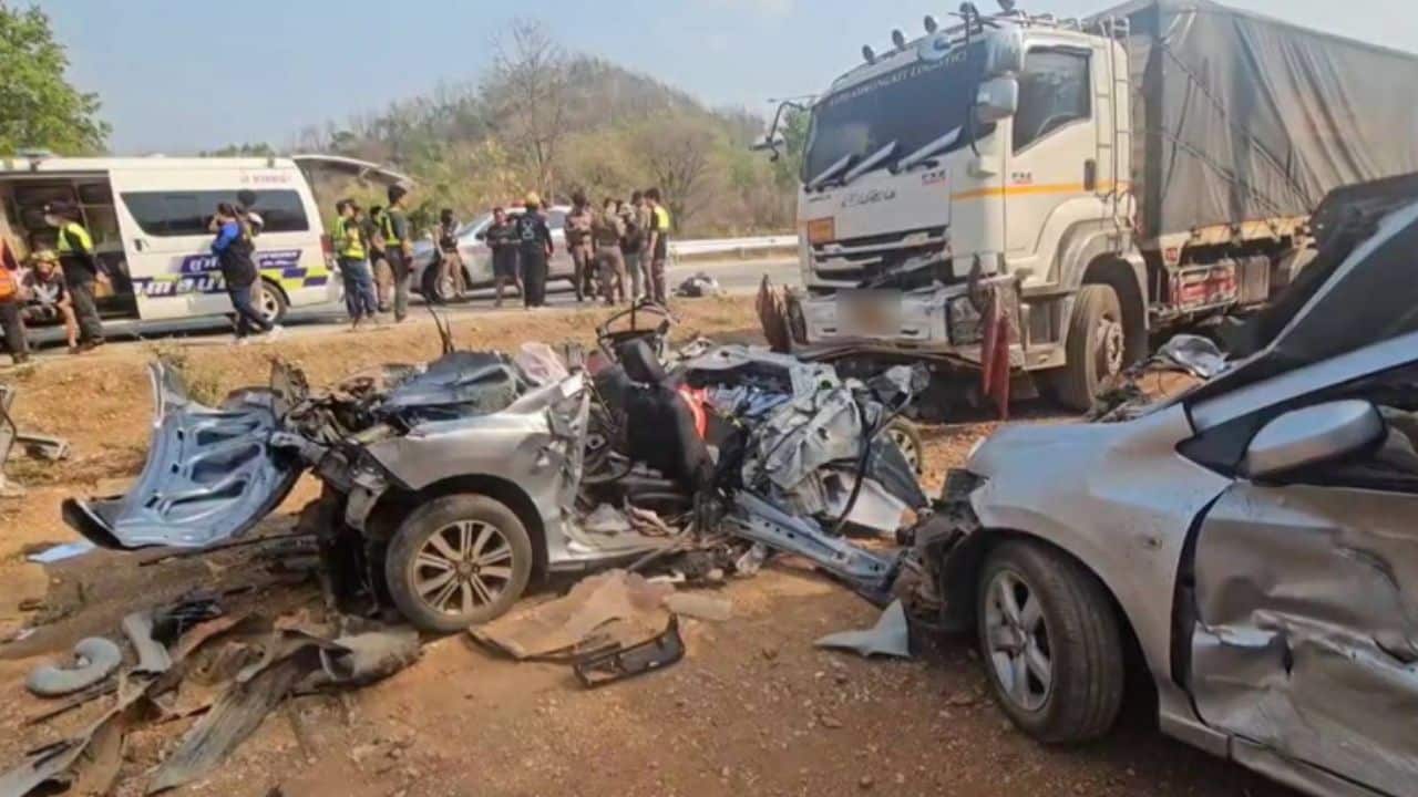 A Lampang crash left two people dead and eight injured after an 18-wheeler hit seven vehicles on the Tak–Lampang road.