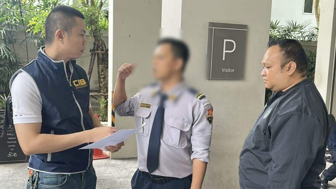 A Forex trader was arrested in Bangkok after allegedly using fake banknotes to scam an elderly woman in Yala out of 10,000 baht.