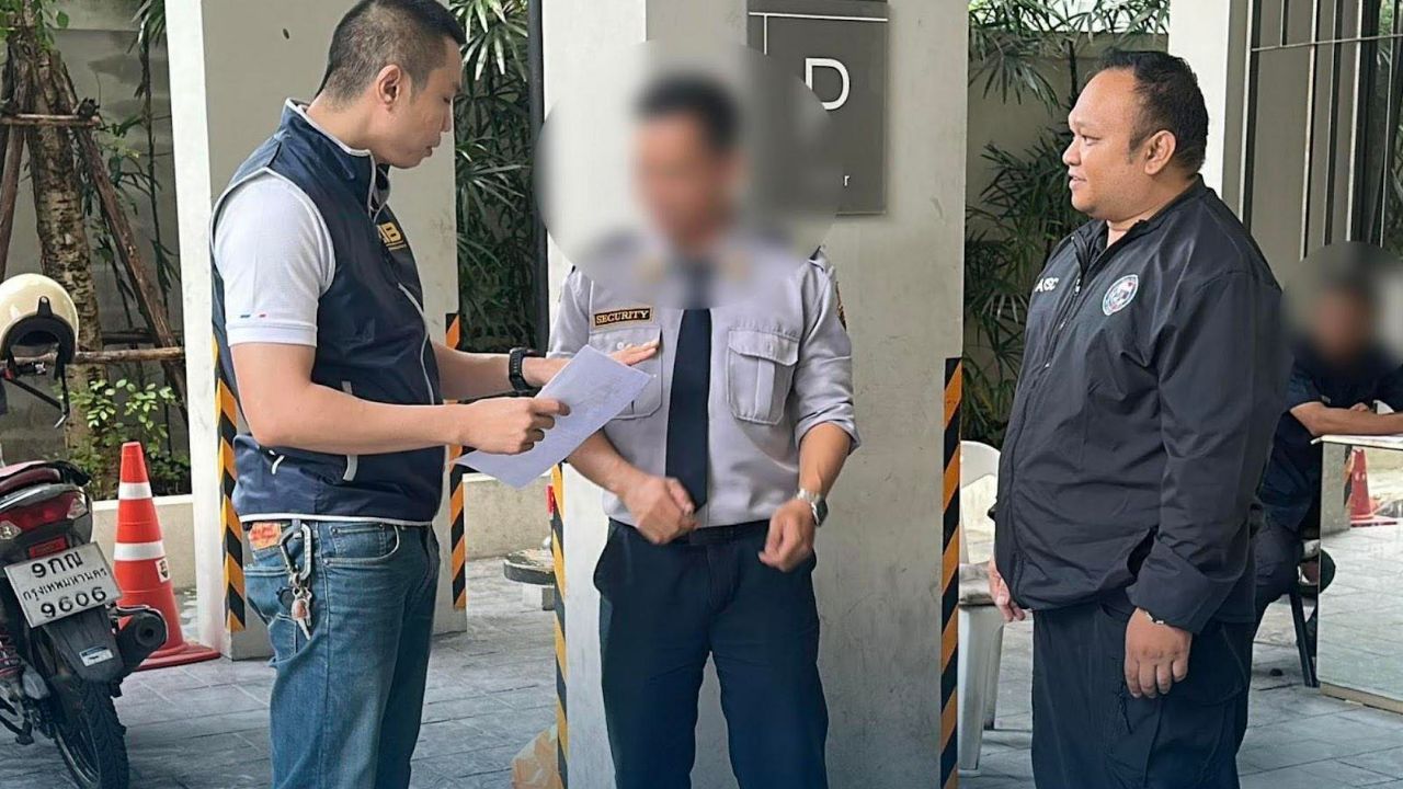 A Forex trader was arrested in Bangkok after allegedly using fake banknotes to scam an elderly woman in Yala out of 10,000 baht.