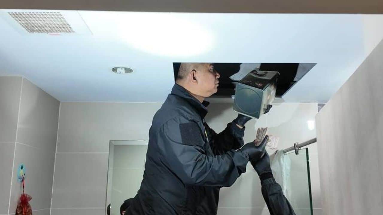 Police arrested four suspects, including Nigerian and Swiss nationals, in a cocaine network bust spanning Bangkok and Nonthaburi.