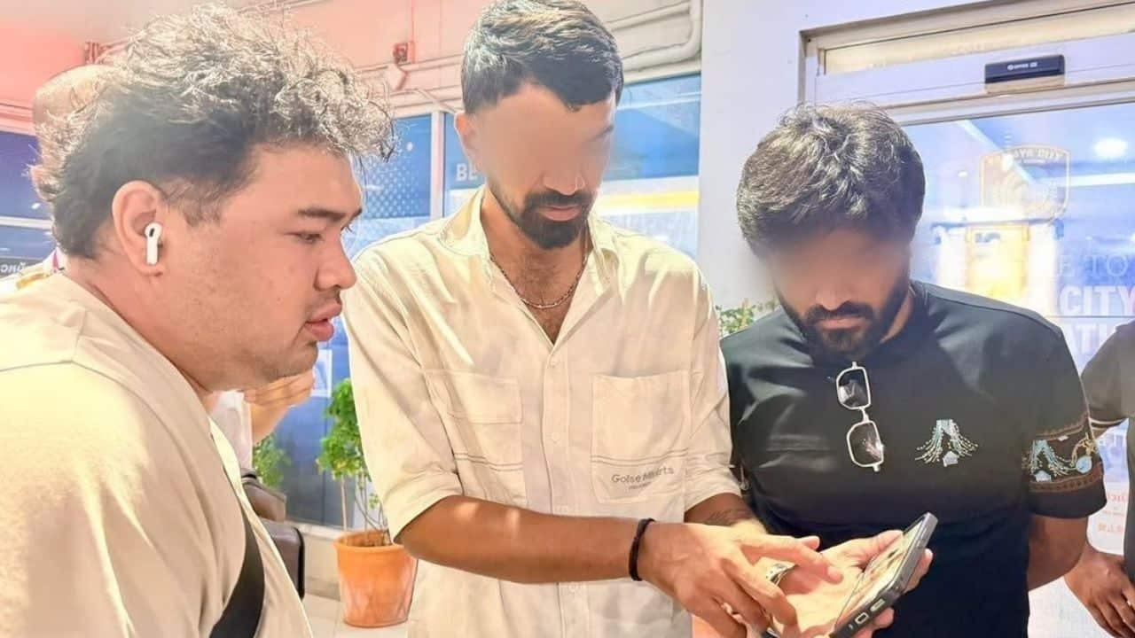 Two Indian tourists lost US$900 in a Pattaya exchange scam after three men allegedly took the money near a currency booth.