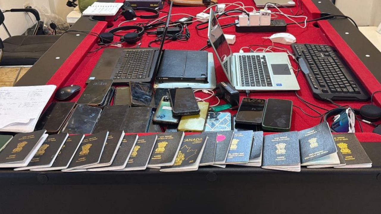 Police arrested 20 Indian men in a Pattaya investment scam raid at a pool villa, where officers seized laptops, phones and documents.