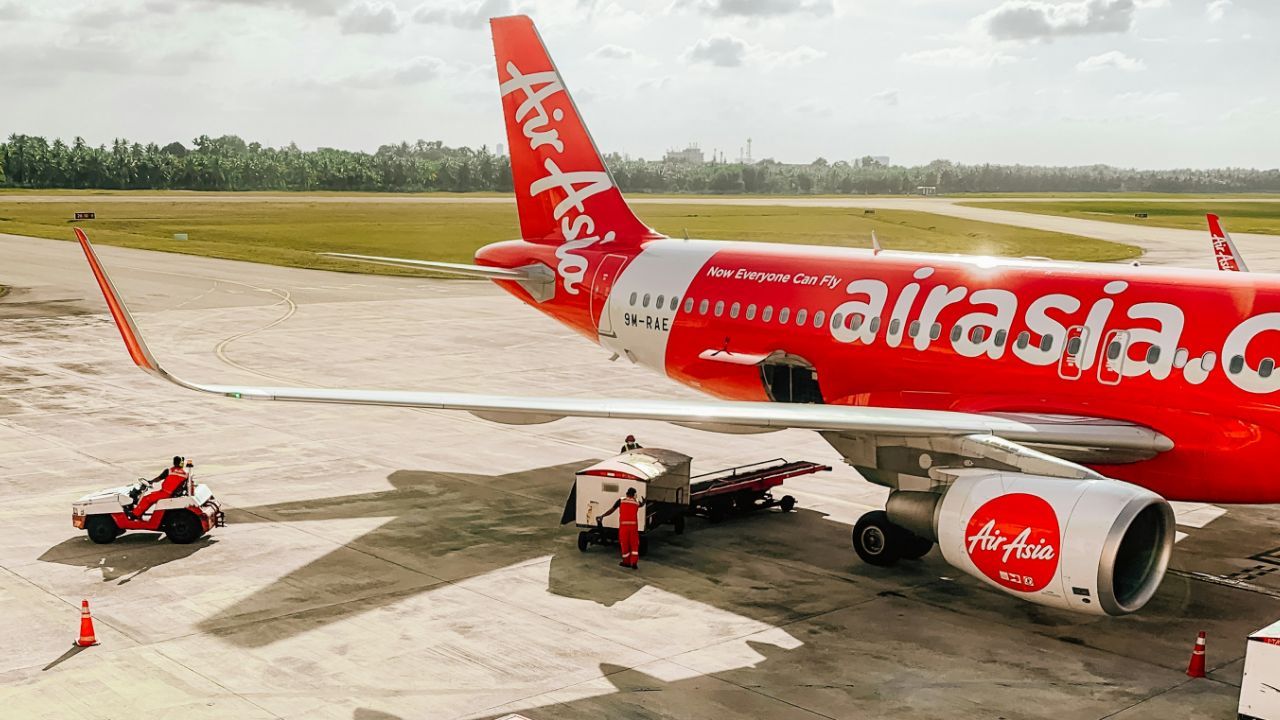 Thai AirAsia X flight changes disrupt Japan travel plans, with passengers reporting delays, cancellations and missing flight notifications.