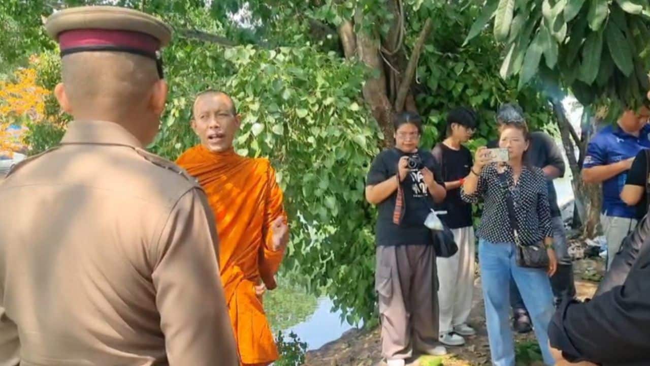A video from Korat shows men in monk robes drinking alcohol and sniffing glue, prompting checks by police and the provincial Buddhism office.