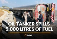 40,000-litre tanker overturns in Nan, spills 5,000 litres of oil | Thaiger