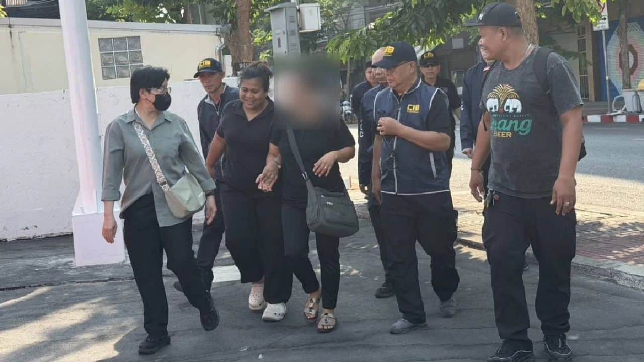 bangkok-official-arrested-birth-certificate-fraud