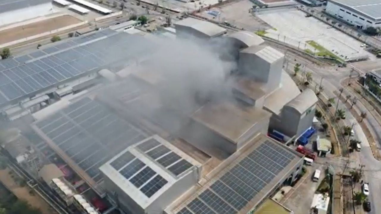 An Ayutthaya factory fire forced nearly 100 workers to evacuate after flames and explosions were reported.