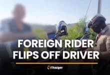 Foreign rider rides against traffic, flips off driver in Chon Buri | Thaiger