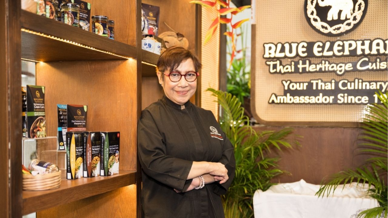 Master Chef Nooror Steppe introduces innovative Tom Yum seasoning at THAIFEX 2026 event.