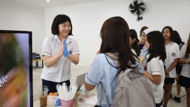 A business class taught them to make money, but Bangkok taught them to give it away | Thaiger