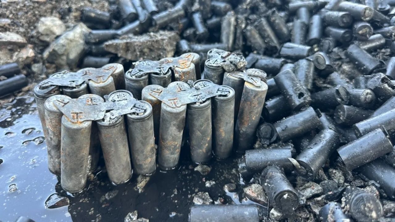 Lithium batteries truck fire in Chachoengsao province near Bangkok