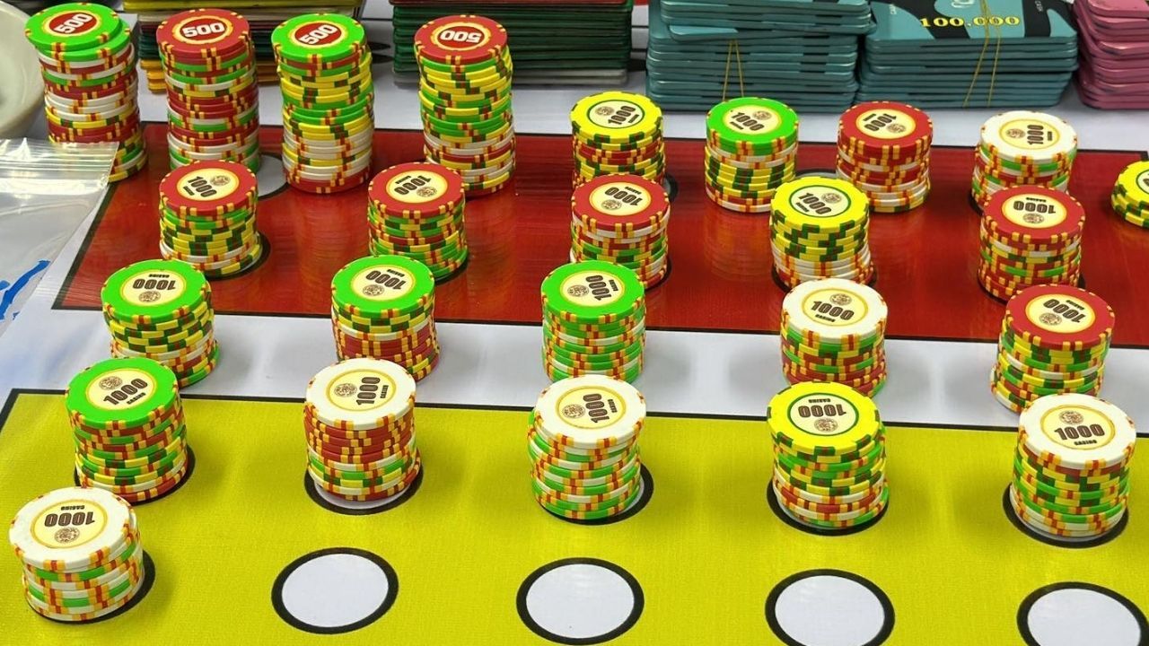 Gambling den operated in abandoned hotel in Samut Prakan