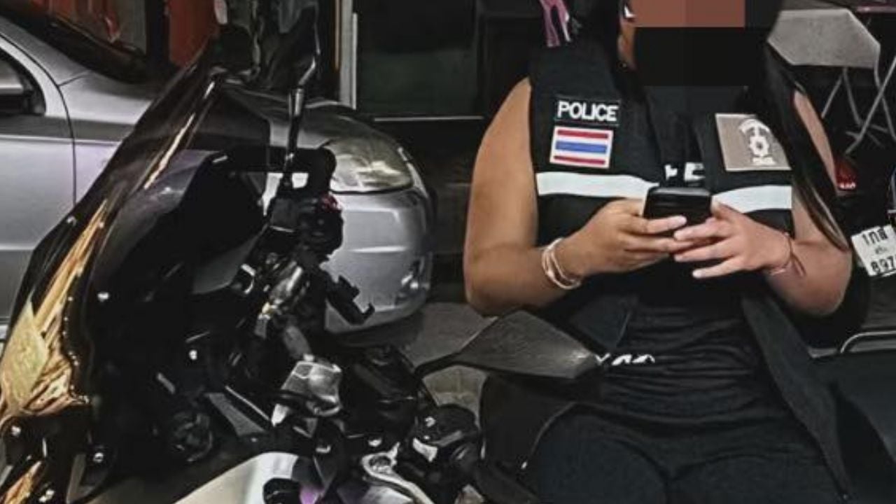 Foreigner in police uniform questioned by locals