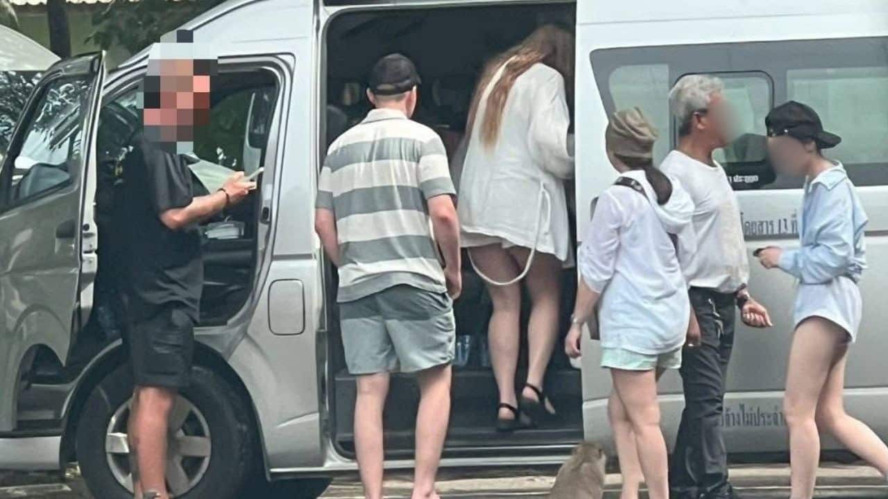 Illegal Russian tour guide