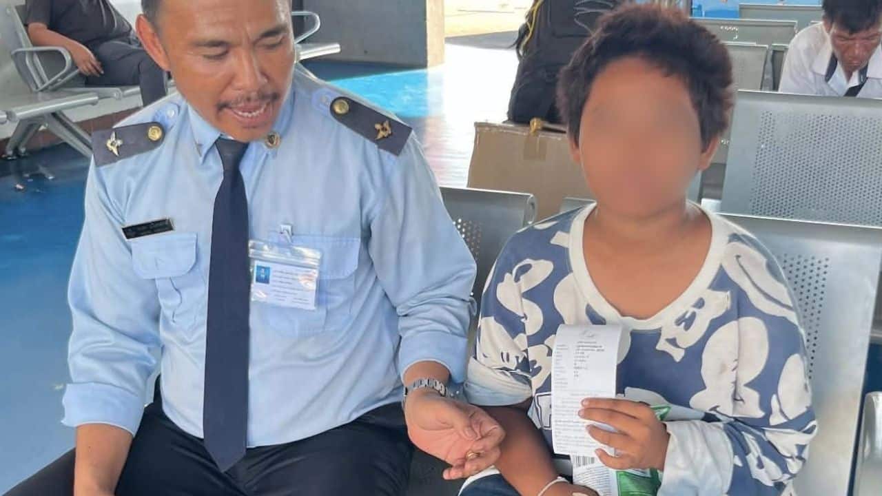Thai boy left at bus terminal by mother