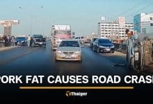 Pork fat spill leaves 5 cars sliding and crashing on Nakhon Pathom bridge | Thaiger