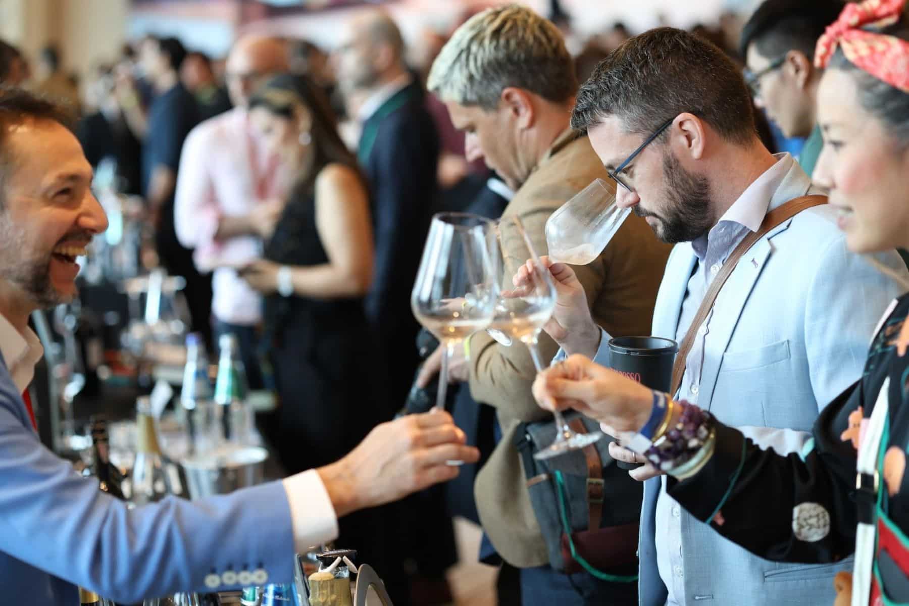 Gambero Rosso returns to Bangkok with its top Italian Wines Roadshow in 2026 | News by Thaiger