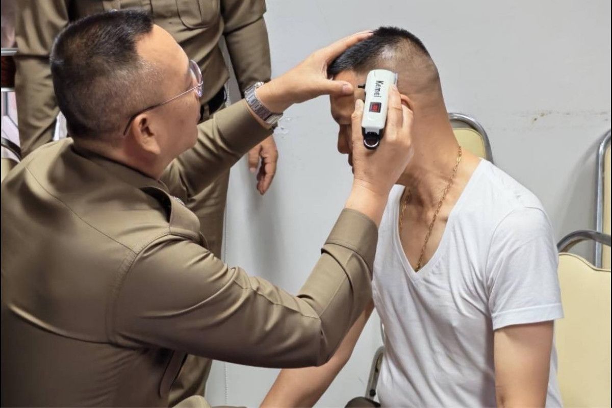 Police chief tells commanders to rein in officers moonlighting as influencers | News by Thaiger