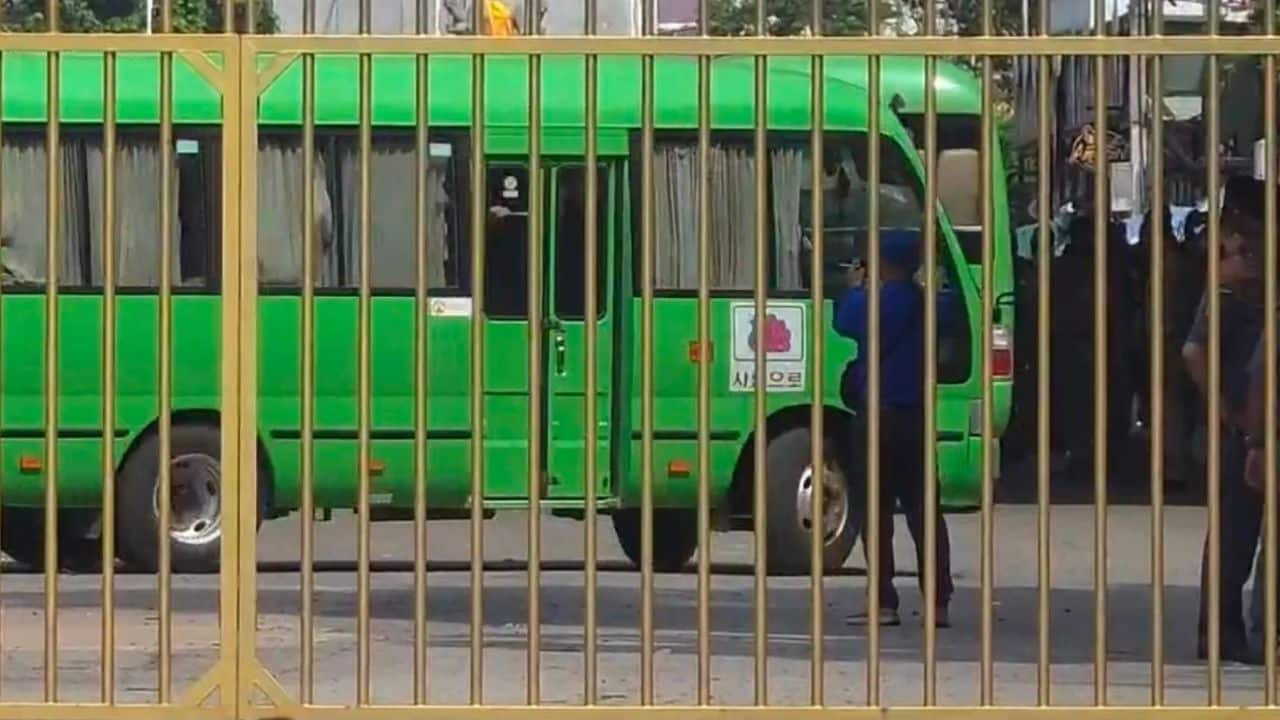 A Cambodia scam crackdown led to 635 Thais being sent home through Sa Kaeo, where officials began screening returnees.