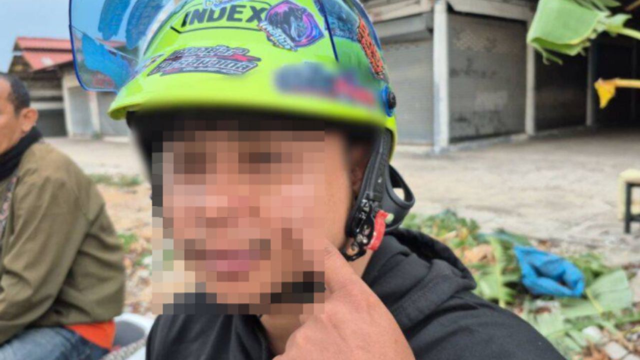 A Thai man says he was attacked by a foreign tourist after warning him not to smoke cannabis in a public area on Pattaya Beach.
