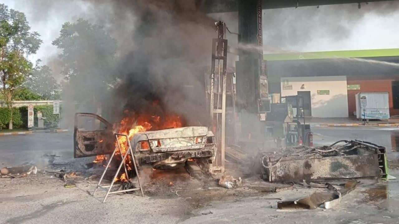 An elderly driver crashed into fuel pumps at a Bangkok station, starting a fire that destroyed his car and damaged two dispensers.