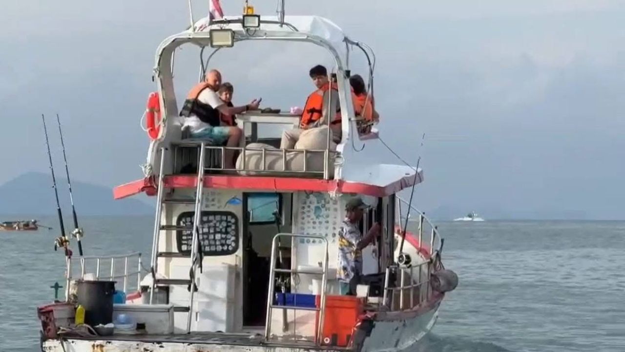 Police arrested a Russian man at sea in Phuket after tracing alleged unlicensed Phuket fishing tours advertised on Telegram.
