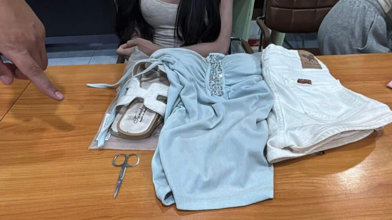 Police arrested two transgender suspects in Pattaya after an Australian tourist was allegedly stabbed with scissors and robbed of AU$6,000.