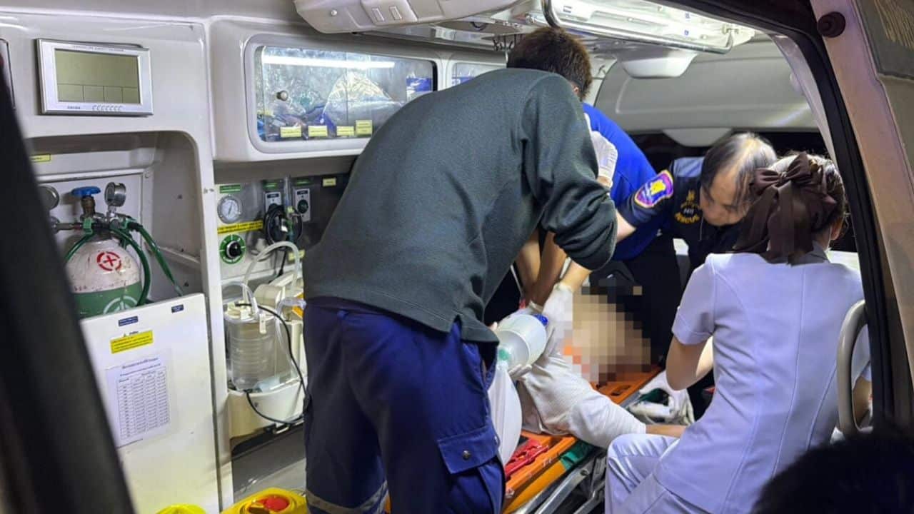 Police are investigating after a Chinese tourist died following a fight at an unlicensed entertainment venue in Pattaya during a snooker game.