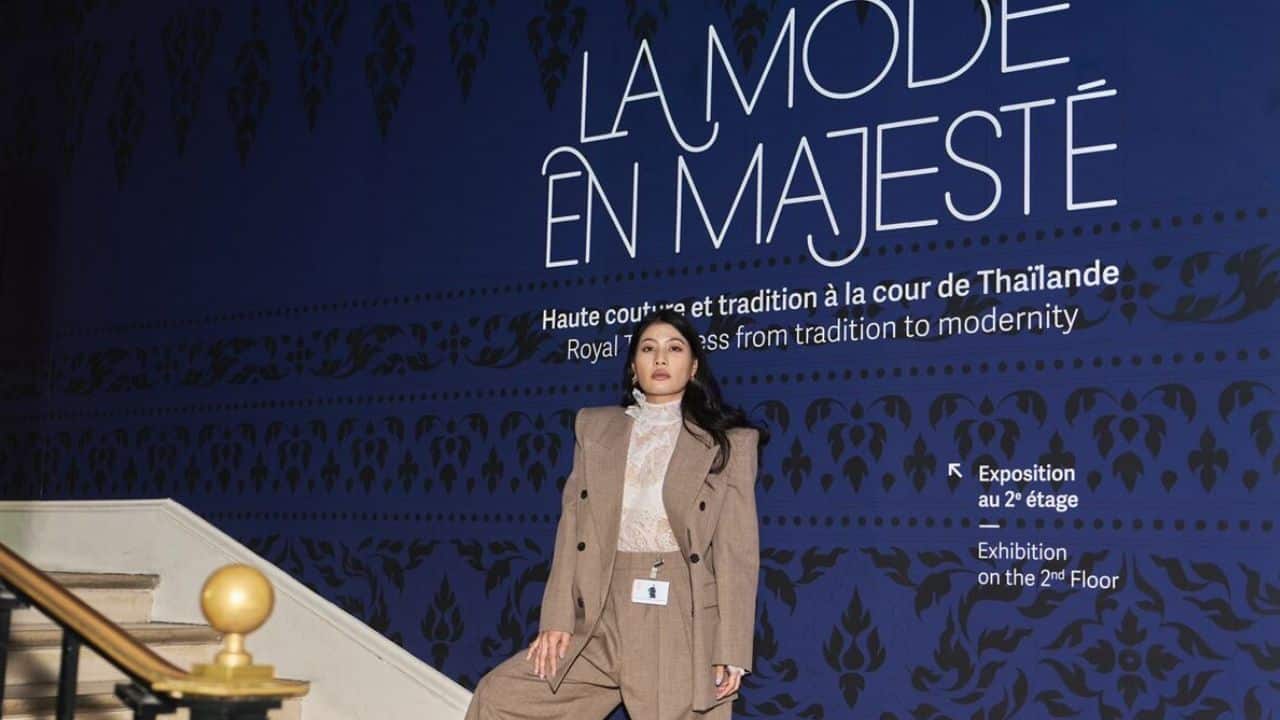 Royal Thai garments are being displayed in Paris as part of an exhibition on Thai dress, textiles and craftwork running until November 1.